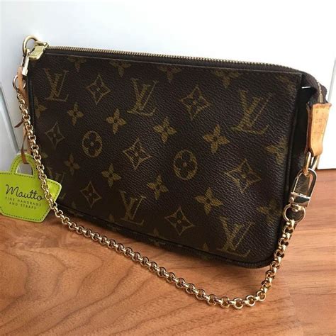 louis vuitton pouch with chain